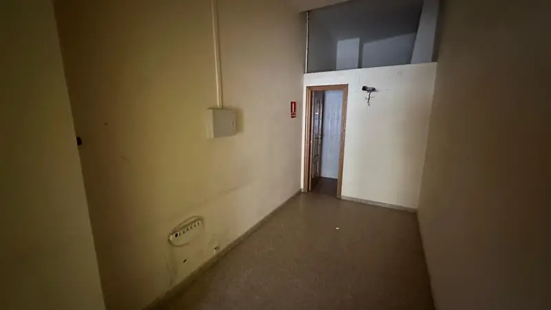 Venta Local Comercial Castellon de la Plana Cerca Plaza Sierra Gredos
