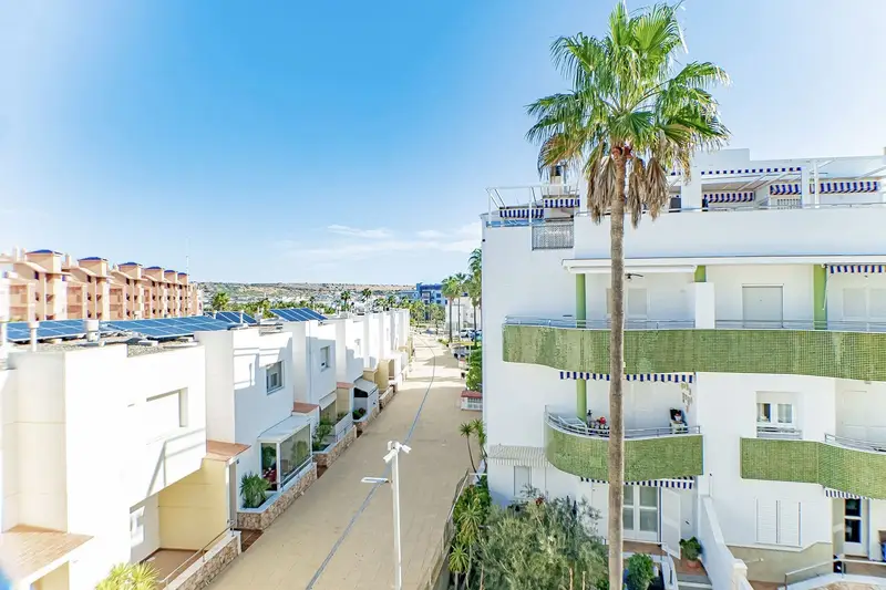 Piso en Almerimar primera linea de playa 3 dormitorios 2 baños