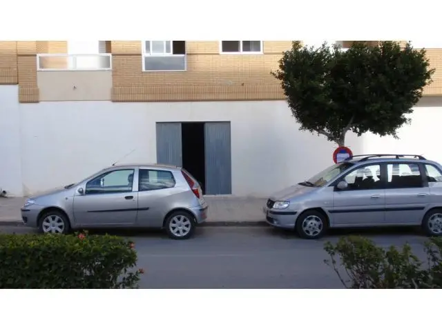 Local Comercial 181m2 El Ejido Oeste Para Reformar
