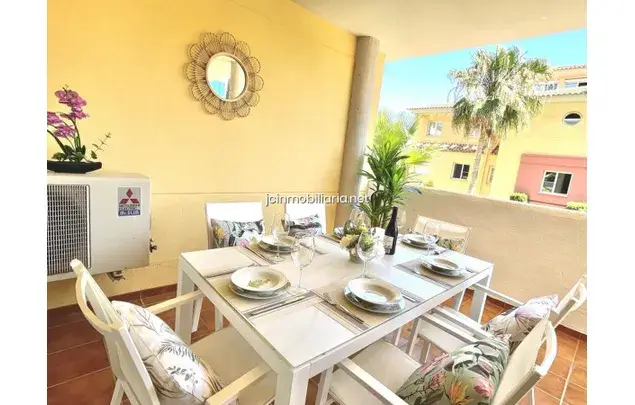 Apartamento en Cabopino con Vistas al Mar 2 Dormitorios