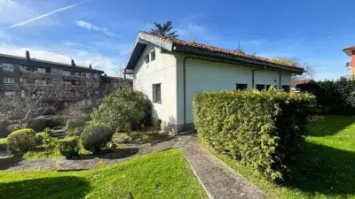 Casa con Jardin en Uribekosta Cerca Ambulatorio y Metro