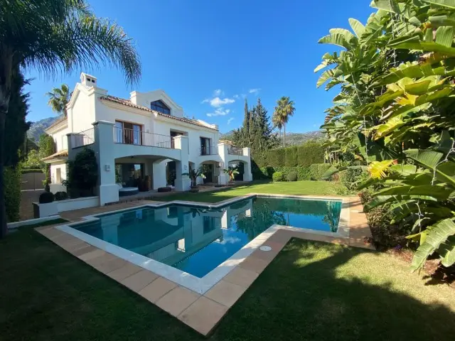 Casa Villa 5 Dormitorios Lujosa Málaga España