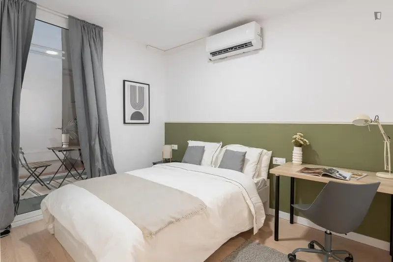 Coliving en Barcelona: Habitaciones Amuebladas con Servicios Incluidos