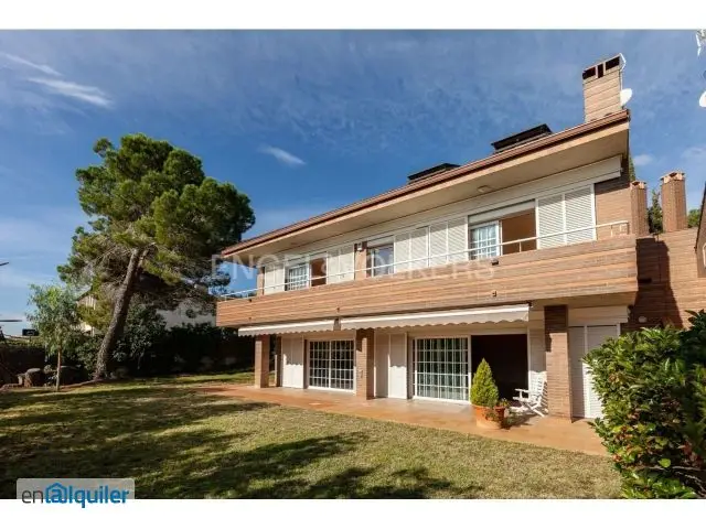 Casa en Matadepera con Garaje y Terraza 352m2