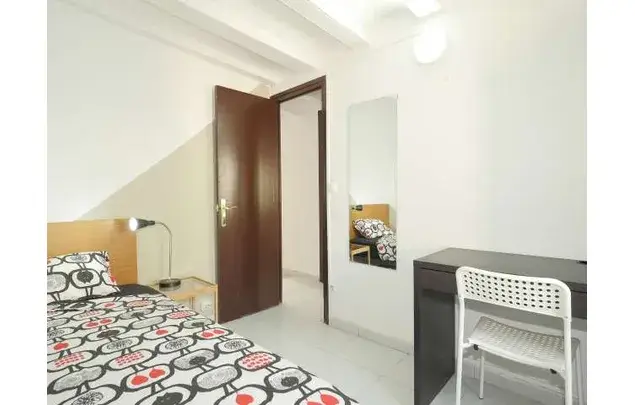 Alquiler Habitacion 52m2 Barcelona El Raval