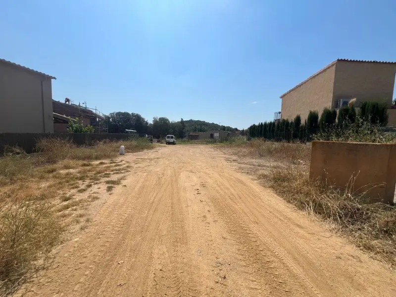 Venta Suelo Edificable en Monells 400m2