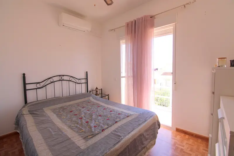 Casa adosada de 4 dormitorios en Los Alcázares