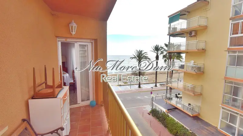Apartamento en Salou con Vistas al Mar y Montaña