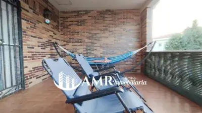 Casa Adosada en Venta Yeles 4 Dormitorios 2 Baños Patio 100m2