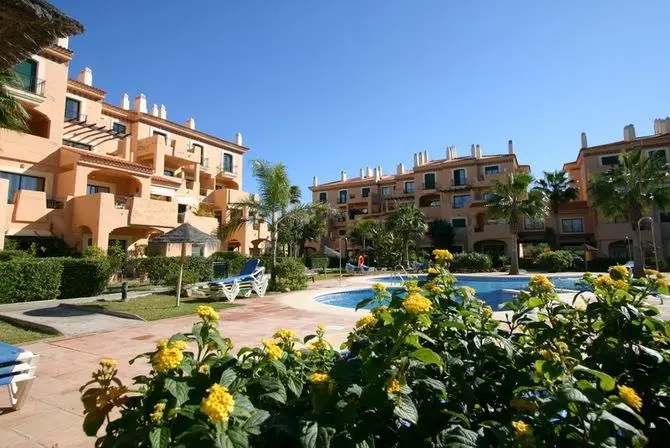 Ático de Lujo 3 Dormitorios en Duquesa Golf