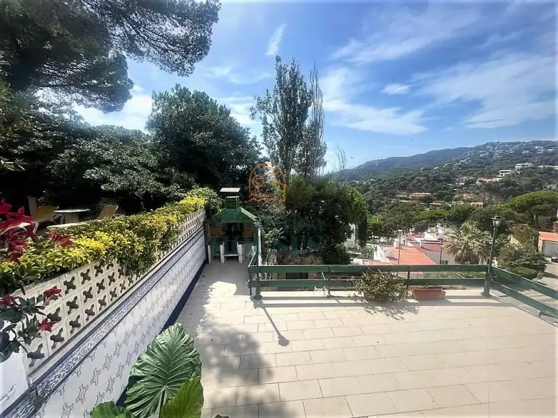 Chalet en Canyelles Lloret de Mar con Jardin y Vistas