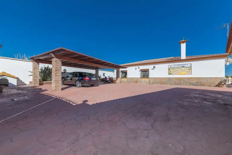 Chalet 3 Dormitorios El Padron Estepona Malaga