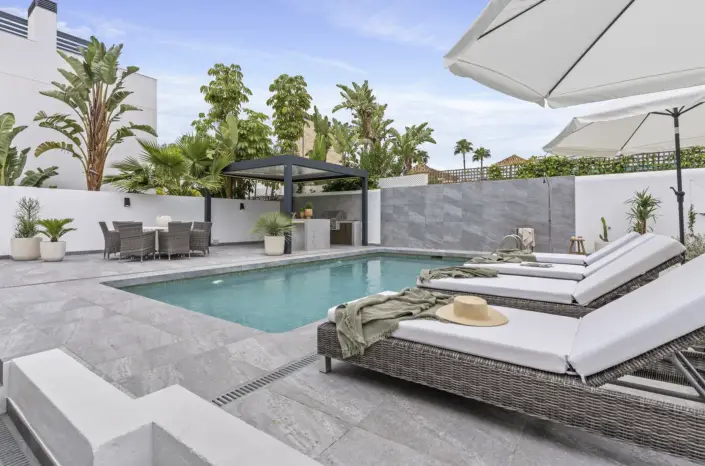Villa 3 Dormitorios Puerto Banus Cerca Playa