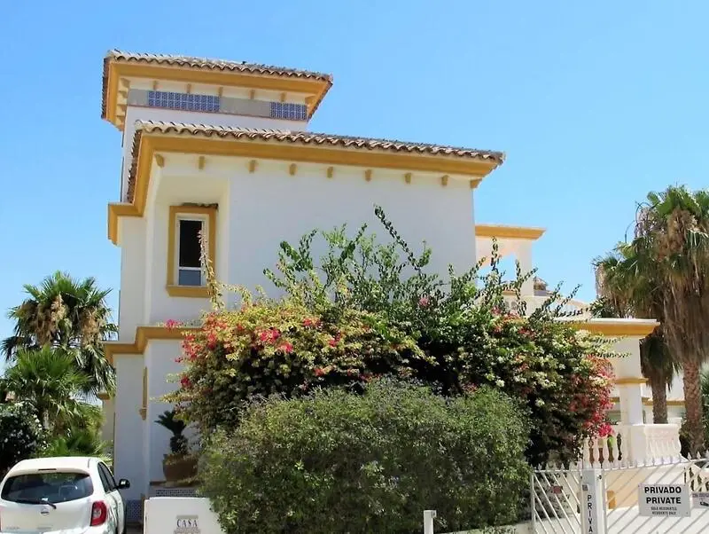 Villa en Vera Playa 5 dormitorios cerca de la playa