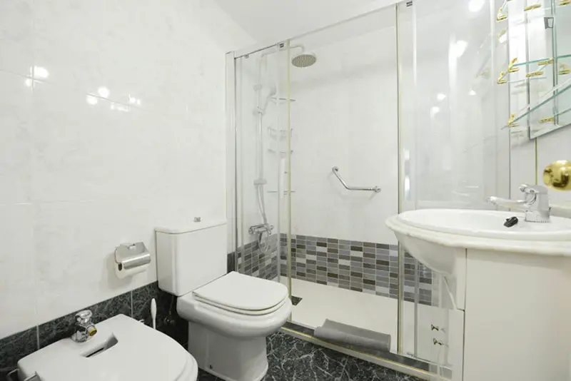 Habitaci
ón Doble en Piso de 4 Habitaciones 110m2