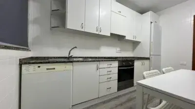 Piso en venta en Calle de Sánchez Calviño, cerca de Carretera de Castilla