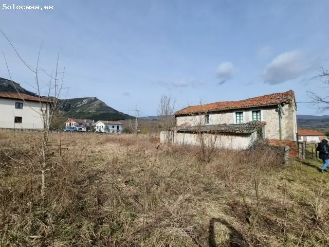 Casa Pueblo 3900m2 Terreno Urbano Valle de Mena