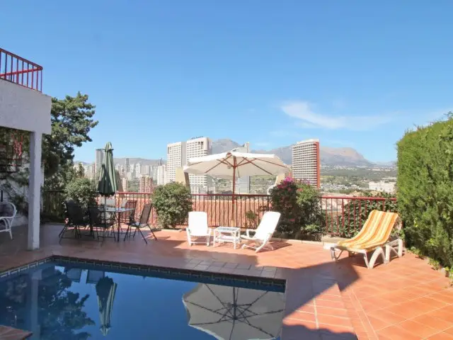Casa Villa 3 Dormitorios Alquiler Benidorm Espaa