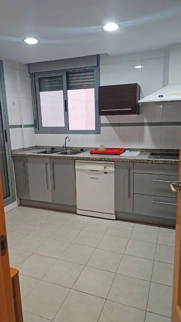 Piso en venta Castellon 4 habitaciones 2 baños garaje trastero