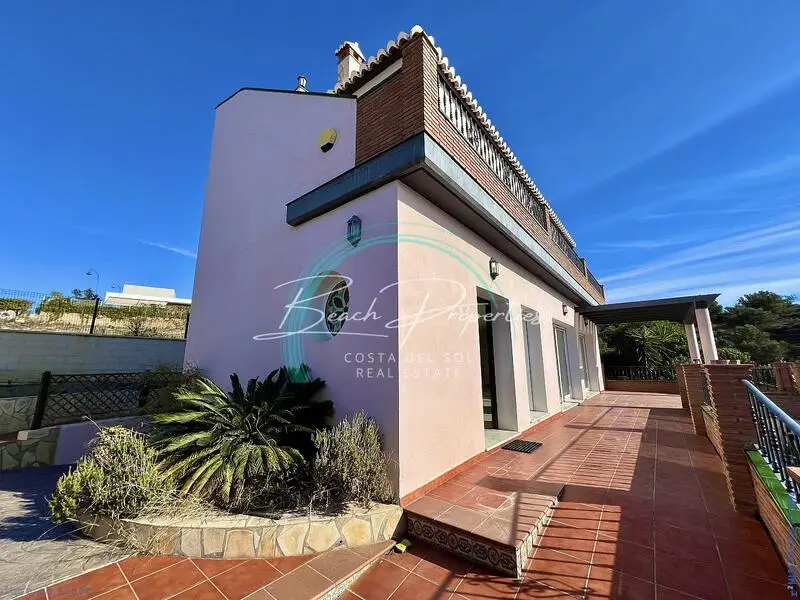 Chalet en Niza Beach con Vistas al Mar