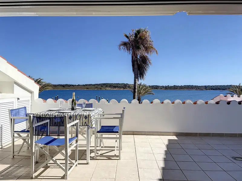 Alquiler Apartamento 2 habitaciones Fornells Ref F05