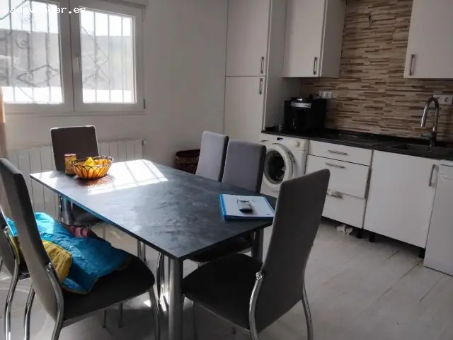 Casa en Palomeque con Piscina y Garaje 3 Dormitorios