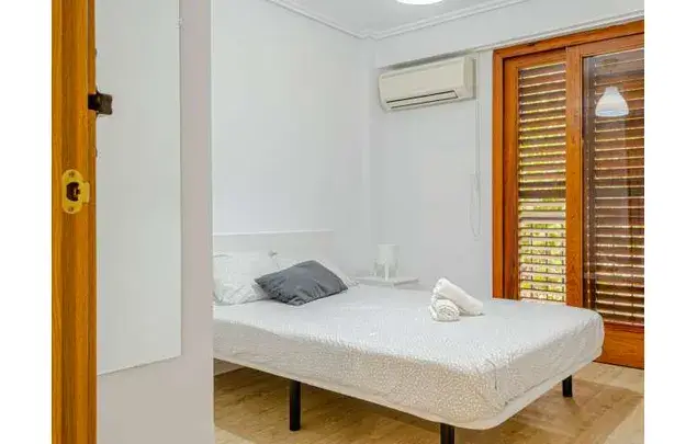 Alquiler Apartamento 6 Dormitorios Burjassot Moderno 130m2