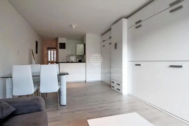 Apartamento en Peñiscola con Piscina y Garaje