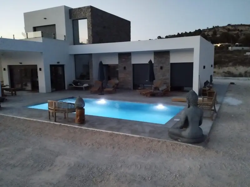 Venta Villa Reformado Aspe HV33852