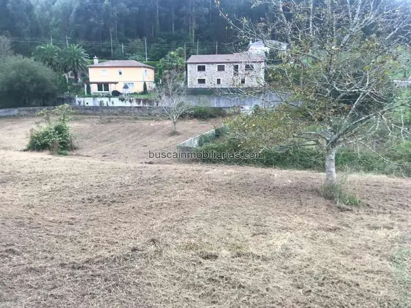 Parcela urbana en venta en Bergondo