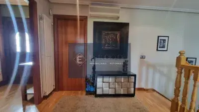 Casa pareada en venta en Calle del Guareña, 5