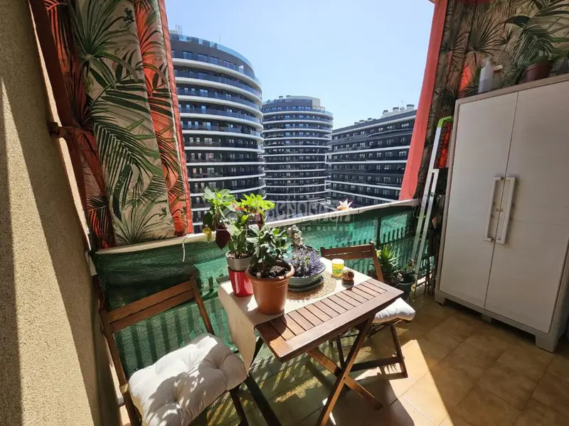 Piso Reformado 4 Dormitorios 2 Baños Sants Montjuïc
