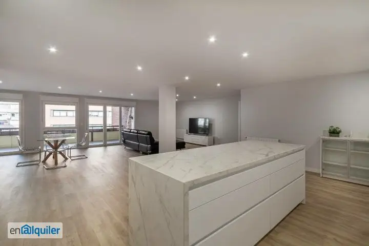 Alquiler Piso Amueblado 196m2 Reformado Granada