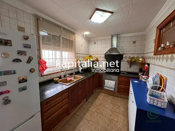 Chalet en Enguera con Piscina y Vistas