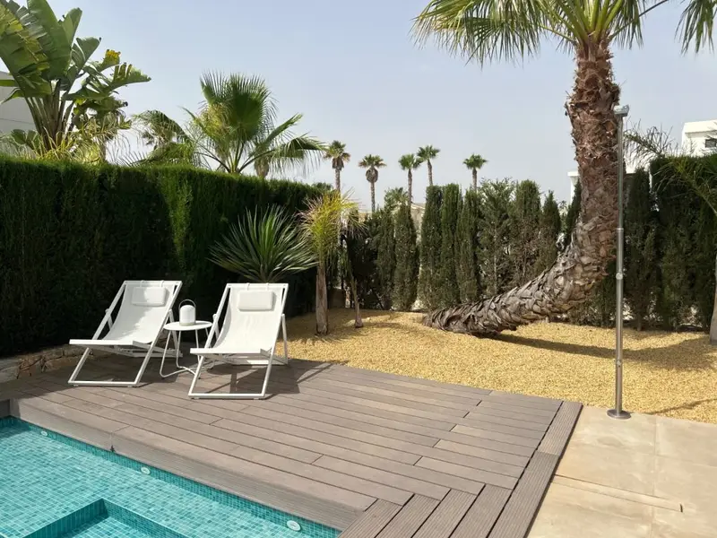Piso 3 Dormitorios Rojales Piscina Privada Aire Acondicionado