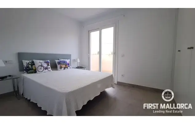Casa Adosada con Piscina Privada en Es Pas de Vallgornera