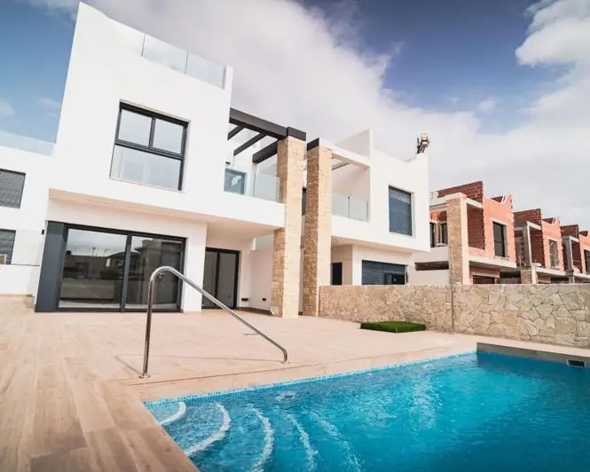Villa en Venta Pilar de la Horadada 4 Dormitorios Nueva