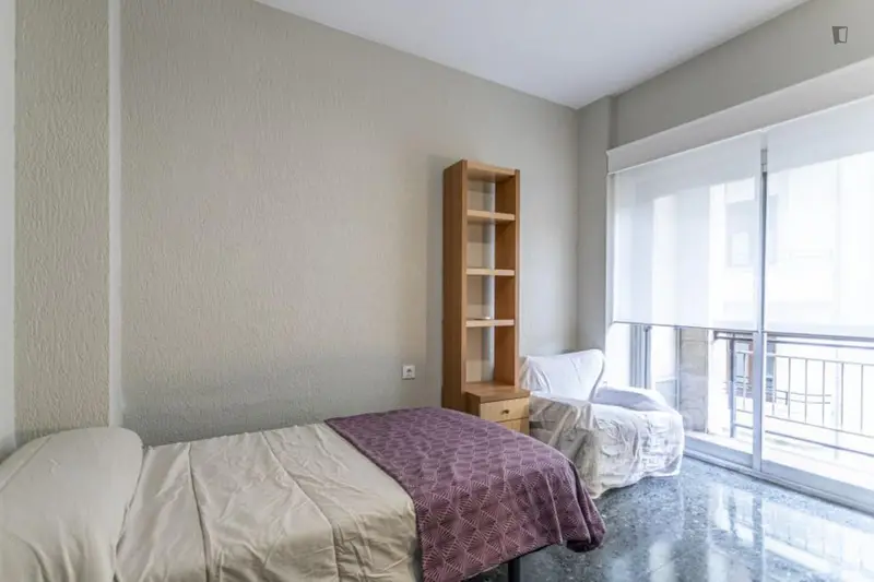 Habitaci	ón con Balc	ón - Piso Compartido