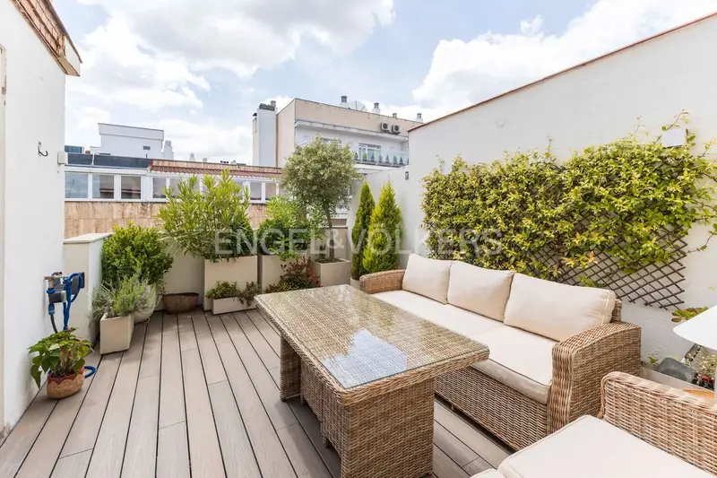 Atico de Lujo en Madrid Centro 92m2 Terraza 18m2