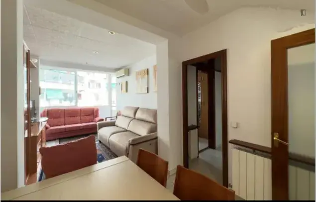 Alquiler Apartamento 3 Dormitorios Barcelona 3-24 Meses