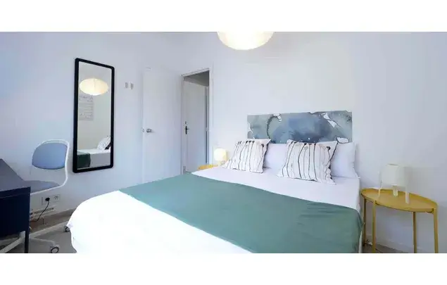 Habitación 115m² Barcelona Alquiler Media Temporada