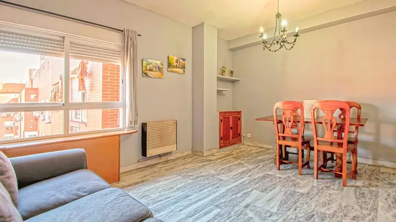 Piso en Venta en Sevilla VPO 80m2 con Garaje y Trastero