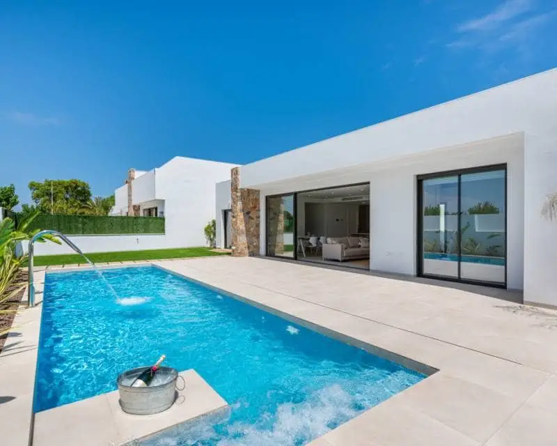 Chalet Moderno en San Javier Murcia con Piscina Privada