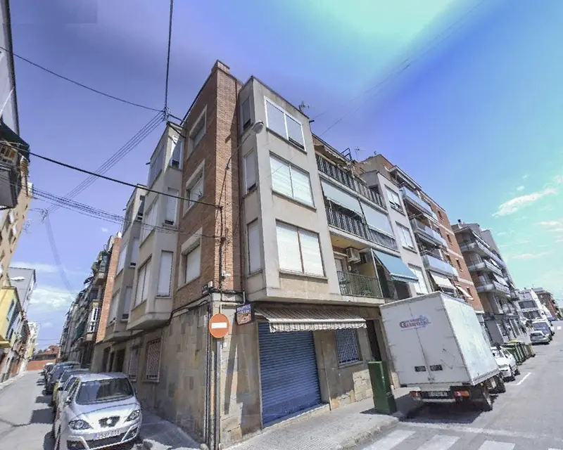 Piso 86.5 m2 Terrassa Calle Renacimiento