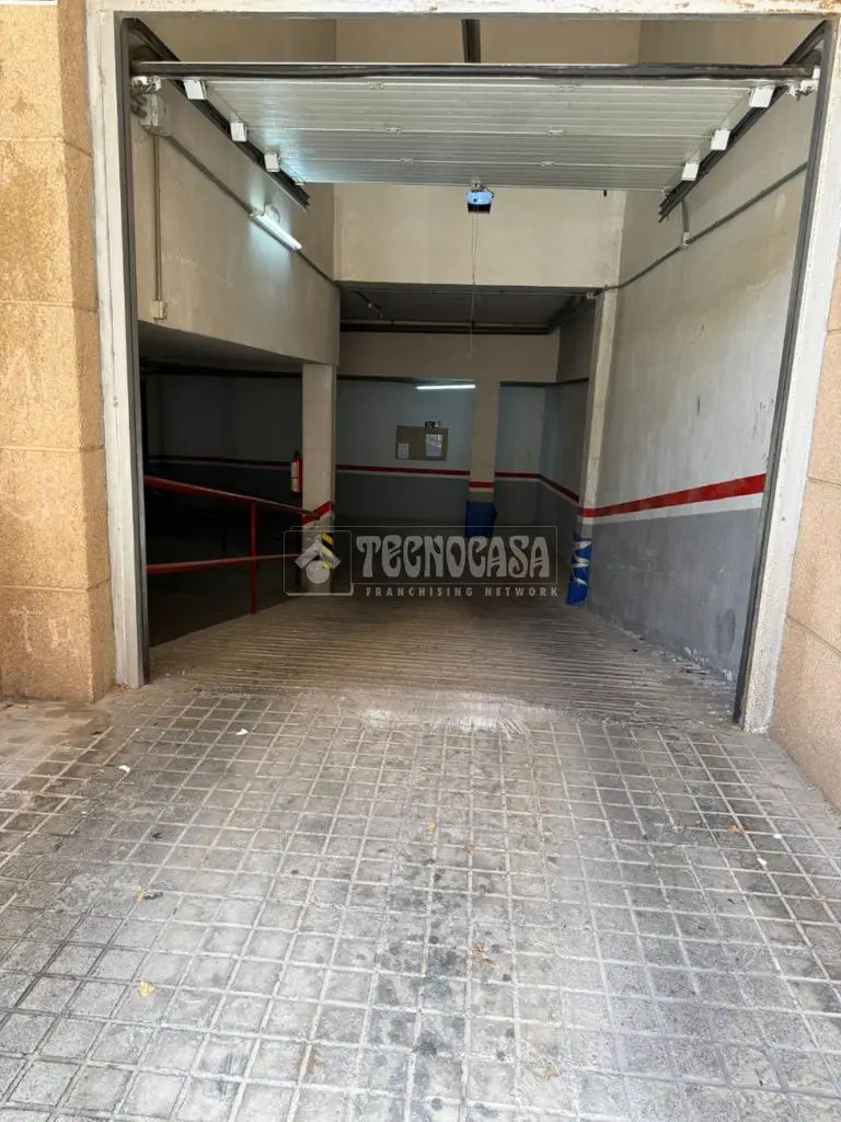 Plaza de Garaje con Trastero en Venta