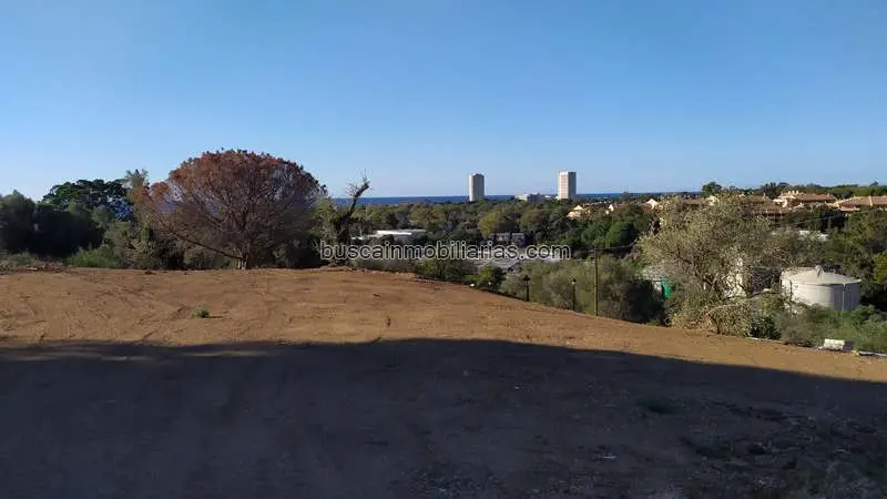 Parcela Urbana en Elviria Marbella con Vistas al Mar