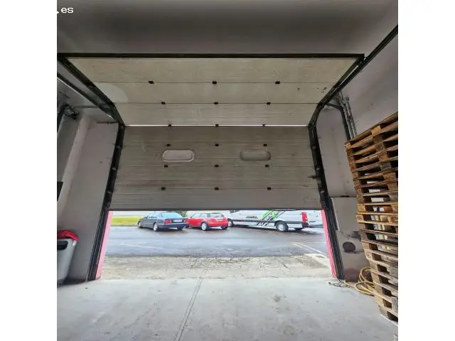 Nave Comercial en Padrón 220m²