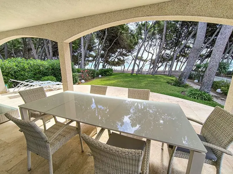 Villa de Lujo en Playa de Muro Alcudia con Acceso Directo a la Playa