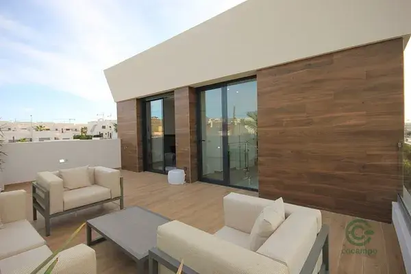 Chalets en El Campello con Piscina y Vistas al Mar