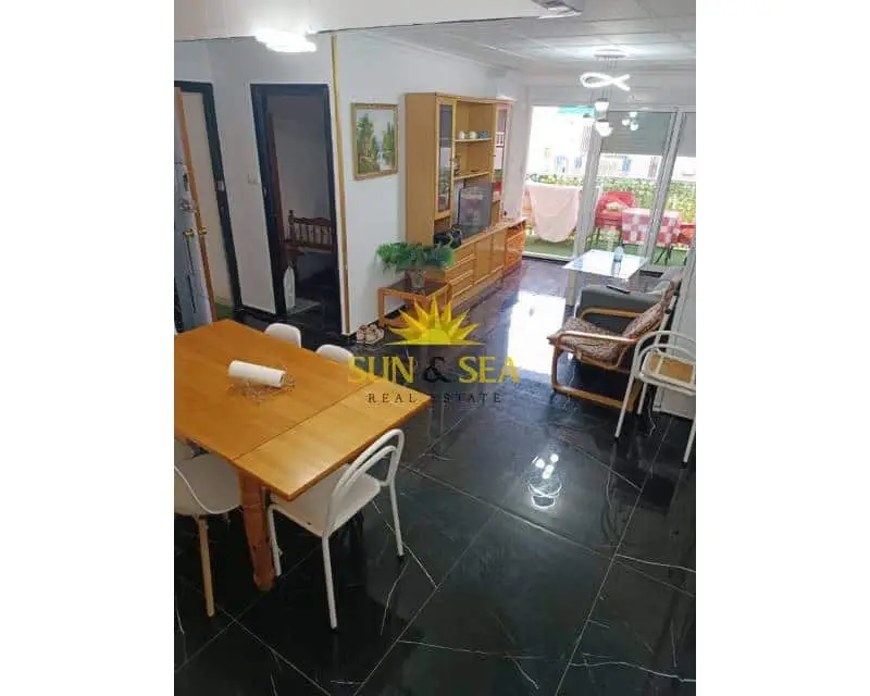 Apartamento en Alquiler Torrevieja 4 Dormitorios Amueblado
